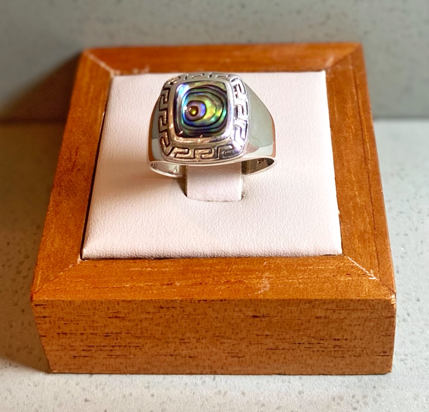 Anel quadrado abalone