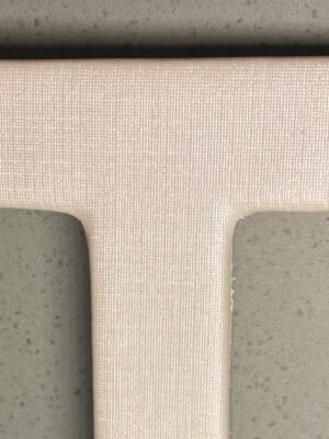 Brinco indiano detalhado redondo prata envelhecida topázio azul