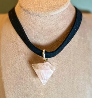 Choker couro quartzo rosa