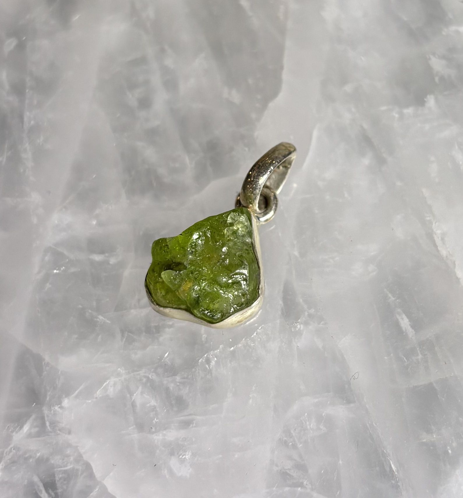 PINGENTE PERIDOTO